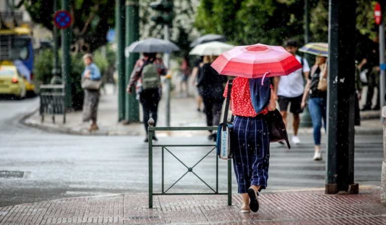 Καιρός: Βροχές και καταιγίδες στο μεγαλύτερο μέρος της χώρας – Που πέφτει η θερμοκρασία