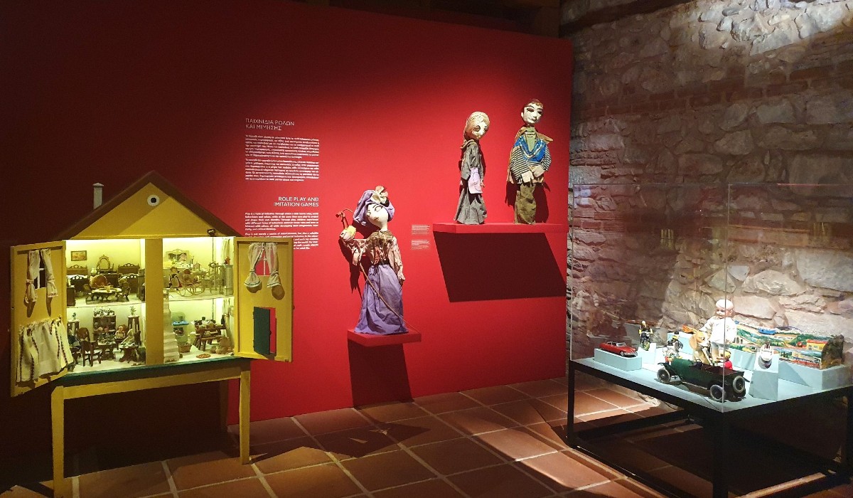 ekthesi paixnidion - Drama