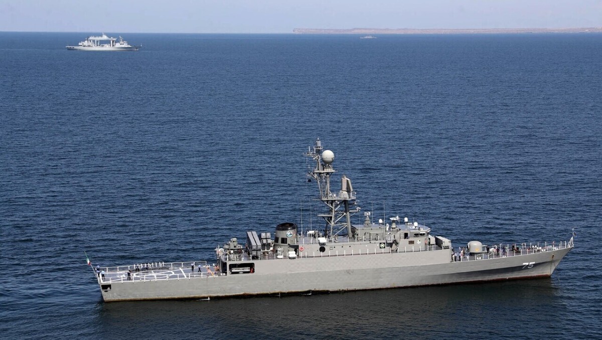 Iran - fregata - IRIS Dena
