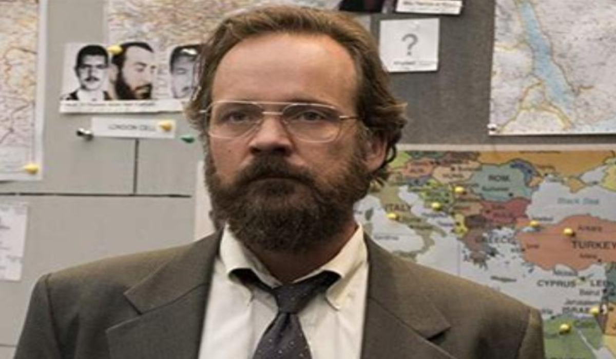 Peter-Sarsgaard-098