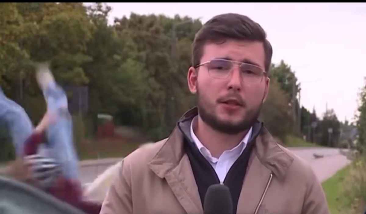 Poland-polonia-troxaio-live-patini-koritsi-dhmosiografos-